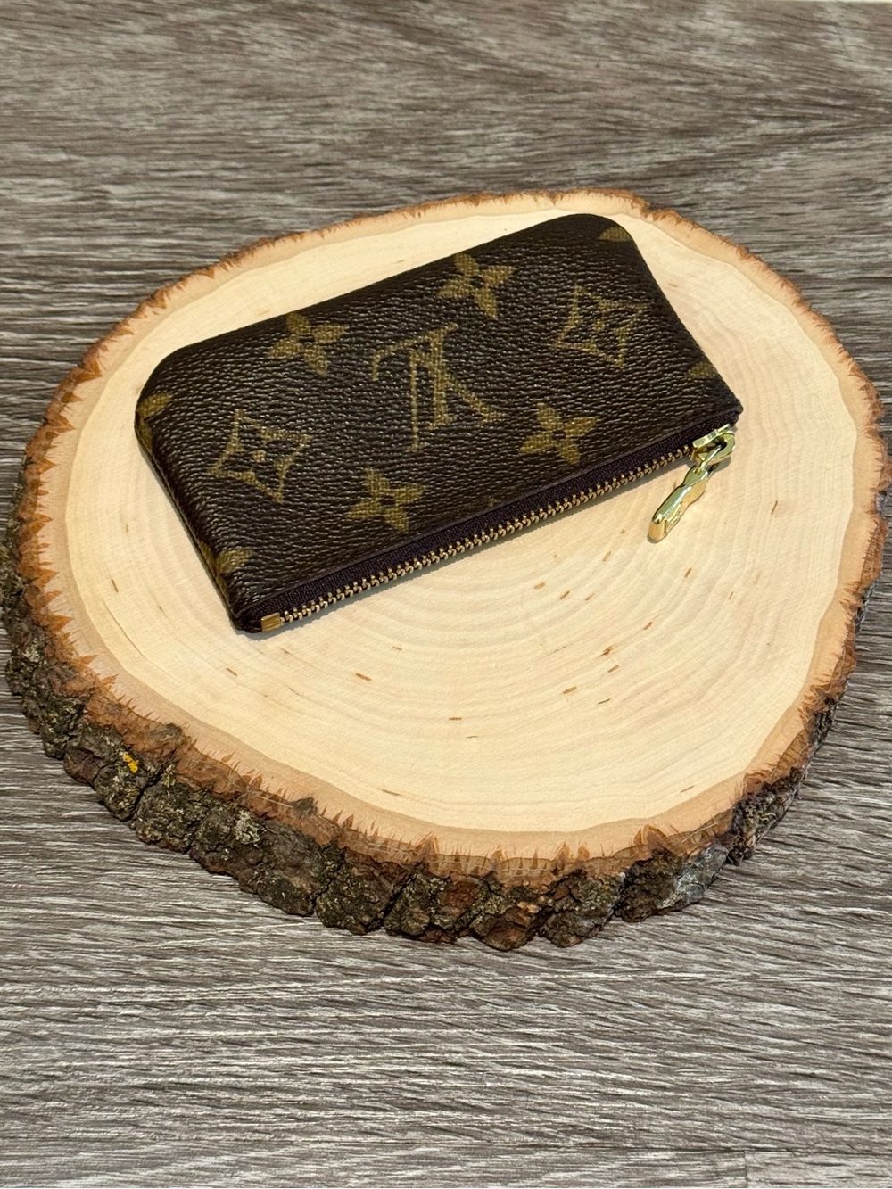 Authentic Louis Vuitton Key Pouch in Monogram canvas. Vintage LV - Picture 3 of 11
